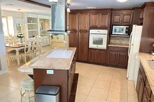 292 NW 53 St, Deerfield Beach, FL 33064 - Photo 7
