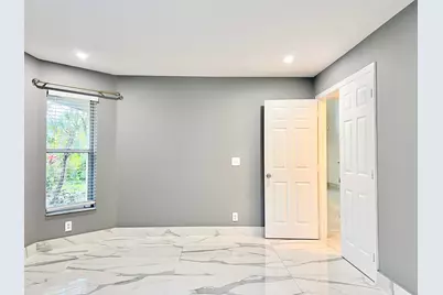 7608 Pinewalk Drive #127, Margate, FL 33063 - Photo 37