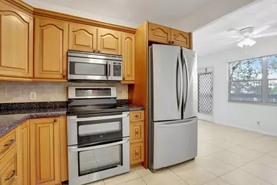 3034 Oakridge D, Deerfield Beach, FL 33442 - Photo 9