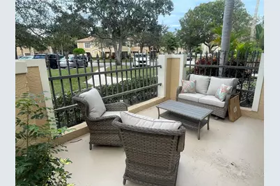 363 Prestwick Circle #4, Palm Beach Gardens, FL 33418 - Photo 13