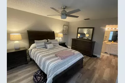 363 Prestwick Circle #4, Palm Beach Gardens, FL 33418 - Photo 5