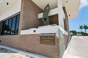 100 Lakeshore Dr, North Palm Beach, FL 33408 - Photo 5