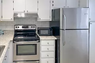 6935 Huntington Ln, Delray Beach, FL 33446 - Photo 3