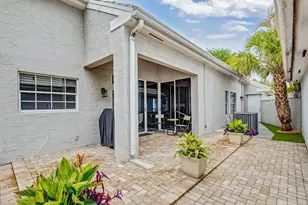 7 Wyndham Ln, Palm Beach Gardens, FL 33418 - Photo 37