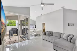 7 Wyndham Ln, Palm Beach Gardens, FL 33418 - Photo 11