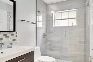 7 Wyndham Ln, Palm Beach Gardens, FL 33418 - Photo 31