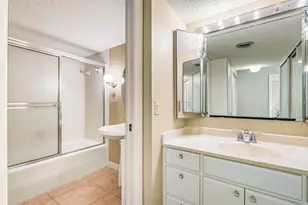 3939 Ocean Dr, Vero Beach, FL 32963 - Photo 23