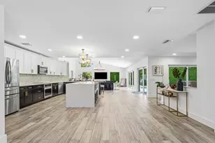 7700 NE Spanish Trail Ct, Boca Raton, FL 33487 - Photo 7