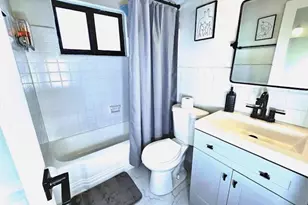 754 NE 40th St, Fort Lauderdale, FL 33334 - Photo 21