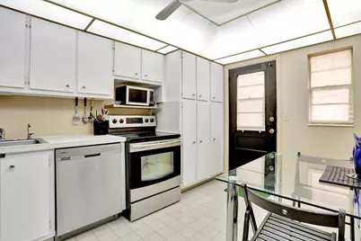 2951 NW 46th Avenue #201, Lauderdale Lakes, FL 33313 - Photo 9