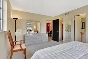 2951 NW 46th Ave, Lauderdale Lakes, FL 33313 - Photo 3