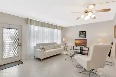 2043 Cambridge C, Deerfield Beach, FL 33442 - Photo 7