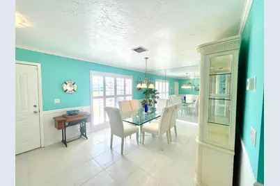 880 SE Degan Drive, Port Saint Lucie, FL 34983 - Photo 3