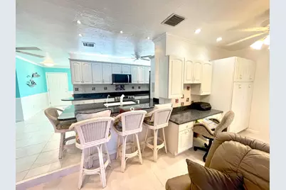 880 SE Degan Drive, Port Saint Lucie, FL 34983 - Photo 7