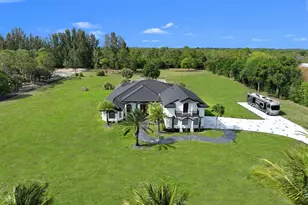 19361 W Sycamore Dr, Loxahatchee, FL 33470 - Photo 3