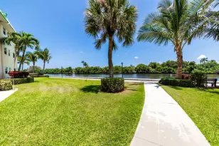 30 Colonial Club Dr, Boynton Beach, FL 33435 - Photo 15