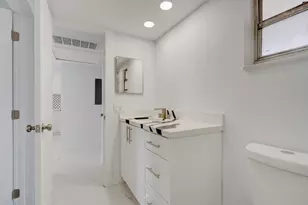 3050 N Palm Aire Dr, Pompano Beach, FL 33069 - Photo 35