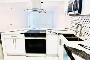 3050 N Palm Aire Dr, Pompano Beach, FL 33069 - Photo 21