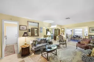 18390 SE Courtview Cir, Jupiter, FL 33469 - Photo 9