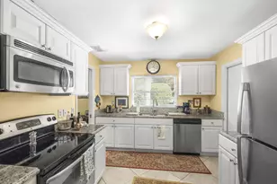 18390 SE Courtview Cir, Jupiter, FL 33469 - Photo 3