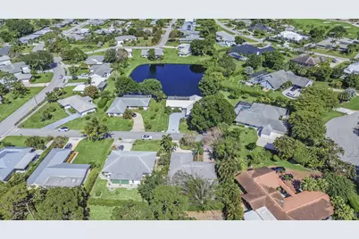 18390 SE Courtview Circle, Jupiter, FL 33469 - Photo 17