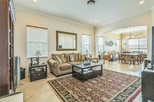 694 Cresta Cir, West Palm Beach, FL 33413 - Photo 5