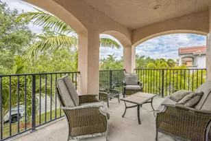 694 Cresta Cir, West Palm Beach, FL 33413 - Photo 33