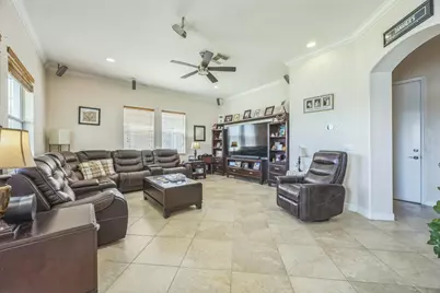 694 Cresta Circle, West Palm Beach, FL 33413 - Photo 13