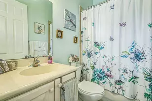 694 Cresta Cir, West Palm Beach, FL 33413 - Photo 17
