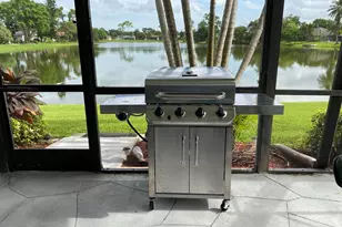 191 Parkwood Dr, Royal Palm Beach, FL 33411 - Photo 11