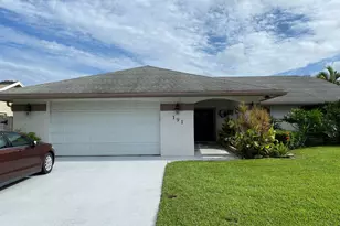 191 Parkwood Dr, Royal Palm Beach, FL 33411 - Photo 1