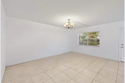 869 Flanders S, Delray Beach, FL 33484 - Photo 3
