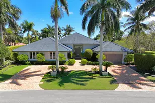 2440 Golf Brook Dr, Wellington, FL 33414 - Photo 3