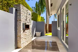 2440 Golf Brook Dr, Wellington, FL 33414 - Photo 25