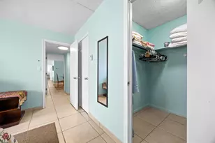 137 Golden Isles Dr, Hallandale Beach, FL 33009 - Photo 15