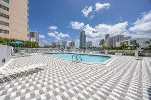 137 Golden Isles Dr, Hallandale Beach, FL 33009 - Photo 31
