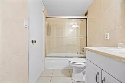 137 Golden Isles Drive #501, Hallandale Beach, FL 33009 - Photo 21