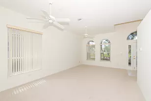 600 NW Lambrusco Dr, Port Saint Lucie, FL 34986 - Photo 11