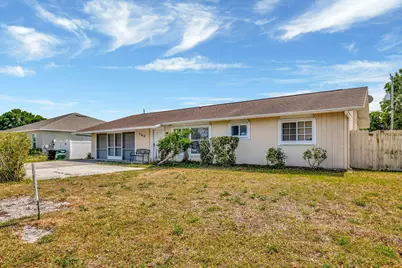 566 SE Floresta Drive, Port Saint Lucie, FL 34983 - Photo 3