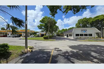7020 W Commercial Boulevard, Lauderhill, FL  - Photo 17