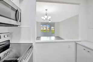 2750 Sunrise Lakes Dr W, Sunrise, FL 33322 - Photo 11