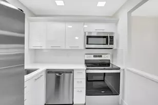 2750 Sunrise Lakes Dr W, Sunrise, FL 33322 - Photo 3