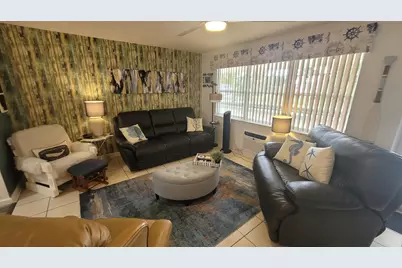 201 Kent L, West Palm Beach, FL 33417 - Photo 9