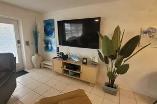 201 Kent L, West Palm Beach, FL 33417 - Photo 5