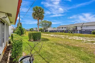 5800 Fernley Dr W, West Palm Beach, FL 33415 - Photo 31