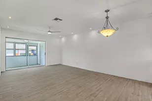 2747 Dudley Dr E, West Palm Beach, FL 33415 - Photo 15