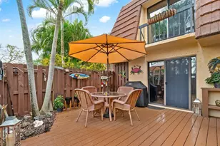 825 Center St, Jupiter, FL 33458 - Photo 5