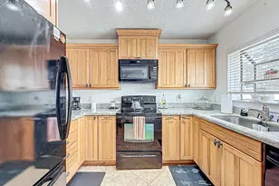 1001 Republic Ct, Deerfield Beach, FL 33442 - Photo 9