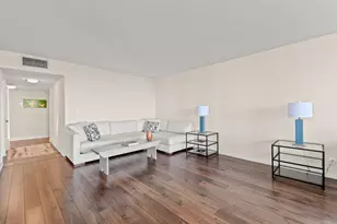 529 S Flagler Dr, West Palm Beach, FL 33401 - Photo 5