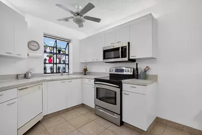 5135 Floria Drive #G, Boynton Beach, FL 33437 - Photo 13